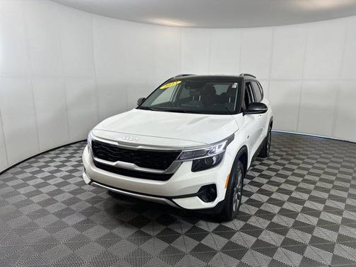 2023 Kia Seltos S