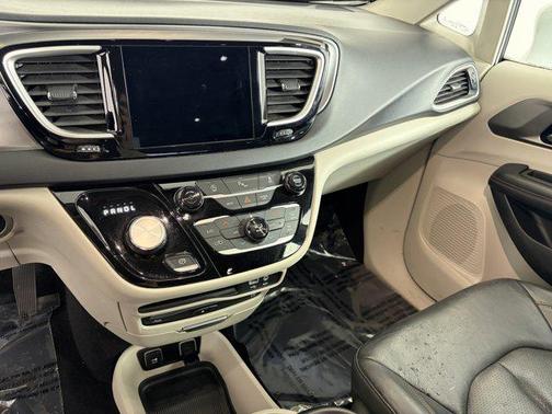 2020 Chrysler Pacifica Touring-L Plus