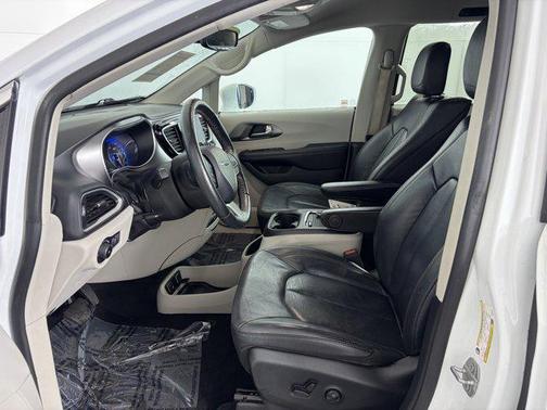 2020 Chrysler Pacifica Touring-L Plus