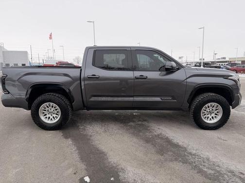 2023 Toyota Tundra Platinum