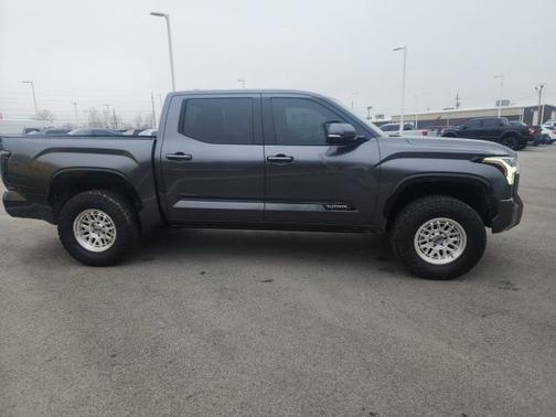 2023 Toyota Tundra Platinum