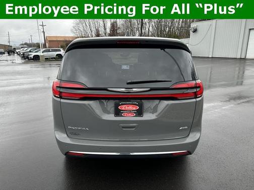 2025 Chrysler Pacifica L