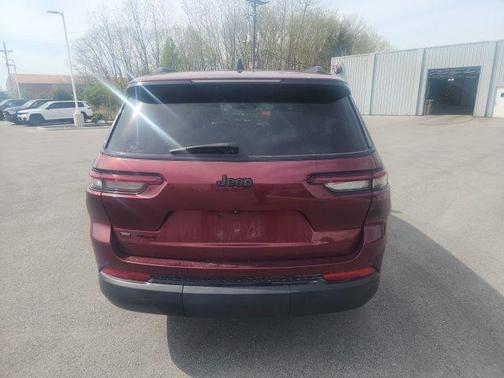 Velvet Red Pearlcoat 2022 Jeep Grand Cherokee L Altitude