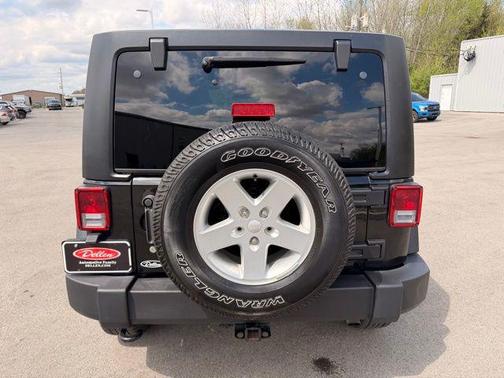 Black Clearcoat 2016 Jeep Wrangler Unlimited Sport