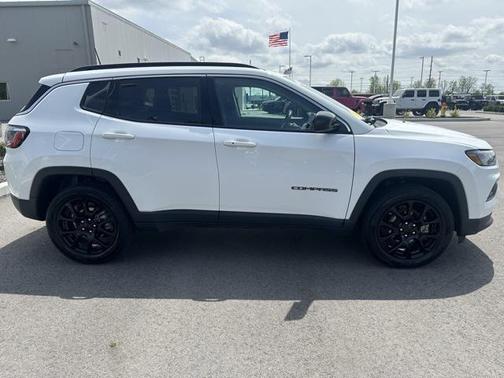 2022 Jeep Compass Latitude Lux