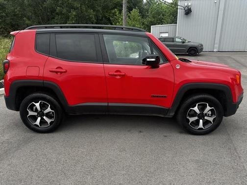 2022 Jeep Renegade Trailhawk