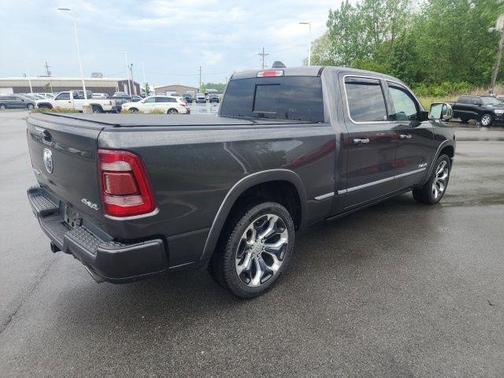 Granite Crystal Metallic Clearcoat 2019 RAM 1500 Limited