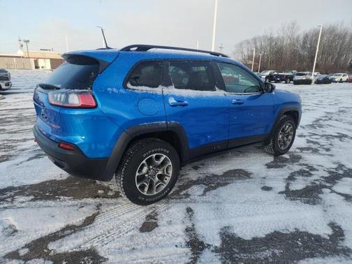 2022 Jeep Cherokee Trailhawk
