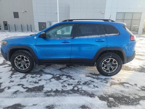 2022 Jeep Cherokee Trailhawk