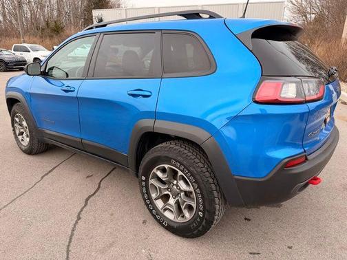 2022 Jeep Cherokee Trailhawk