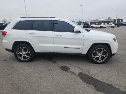 2018 Jeep Grand Cherokee Sterling Edition