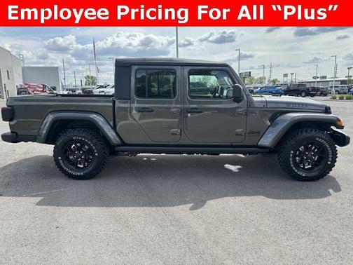 2025 Jeep Gladiator Willys