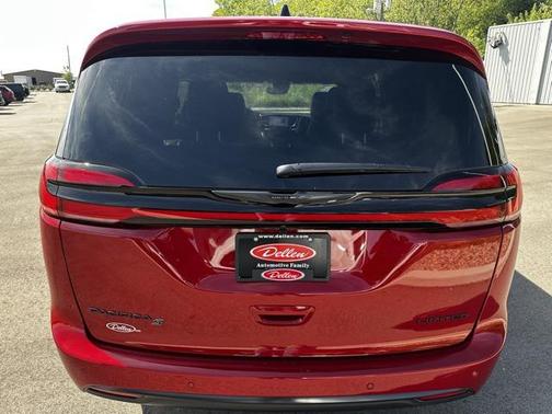 2026 Chrysler Pacifica Limited