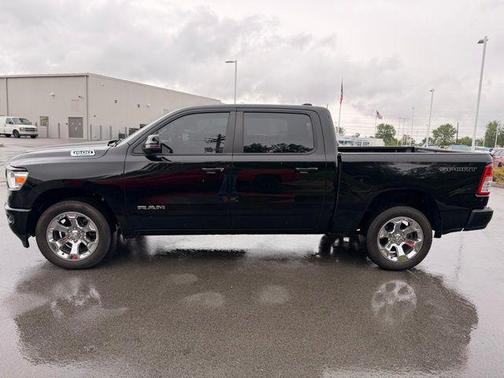 Diamond Black Crystal Pearlcoat 2023 RAM 1500 Big Horn/Lone Star