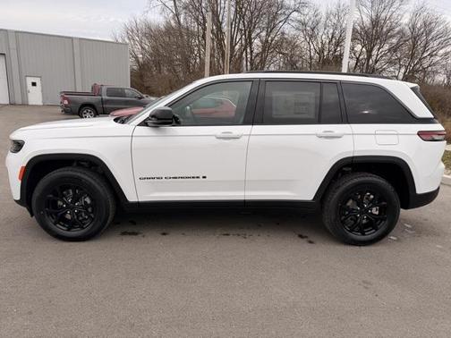 2026 Jeep Grand Cherokee Altitude