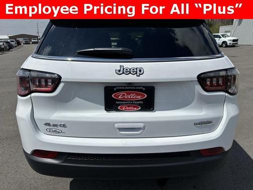 2025 Jeep Compass Latitude