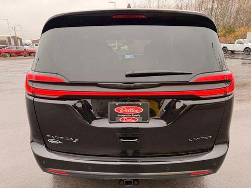 2026 Chrysler Pacifica Limited