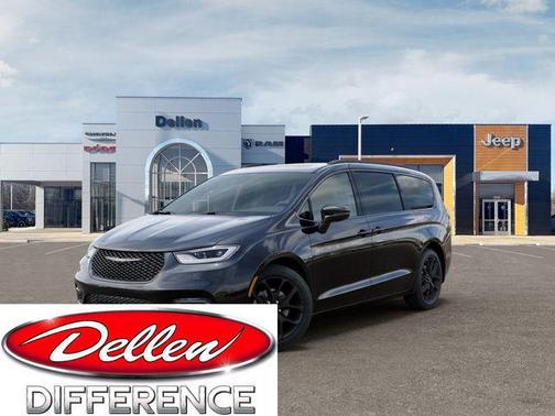 Diamond Black Crystal Pearlcoat 2026 Chrysler Pacifica Limited