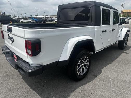 2025 Jeep Gladiator Sport S