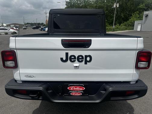 2025 Jeep Gladiator Sport S