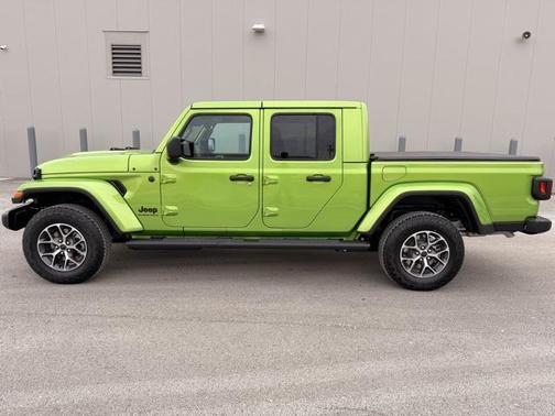 2026 Jeep Gladiator Sport S
