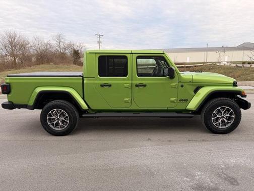 2026 Jeep Gladiator Sport S