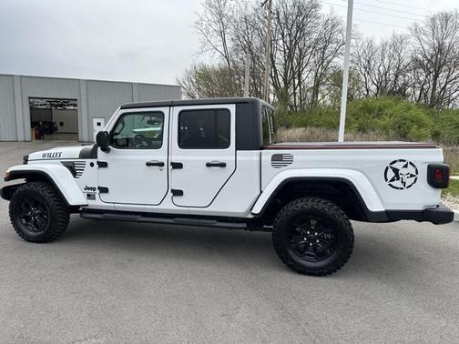 2021 Jeep Gladiator Sport