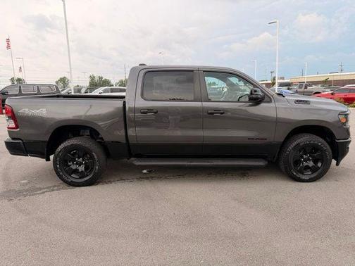 Granite Crystal Metallic Clearcoat 2023 RAM 1500 Big Horn/Lone Star