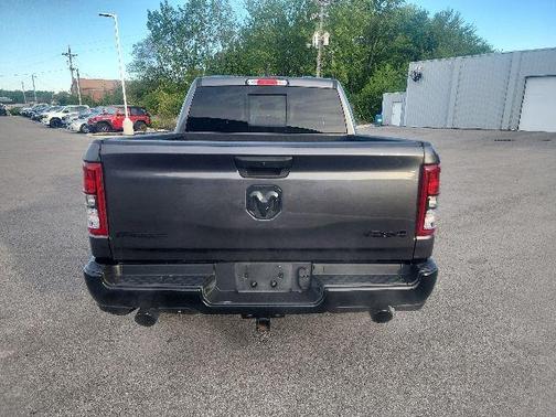 Granite Crystal Metallic Clearcoat 2023 RAM 1500 Big Horn/Lone Star