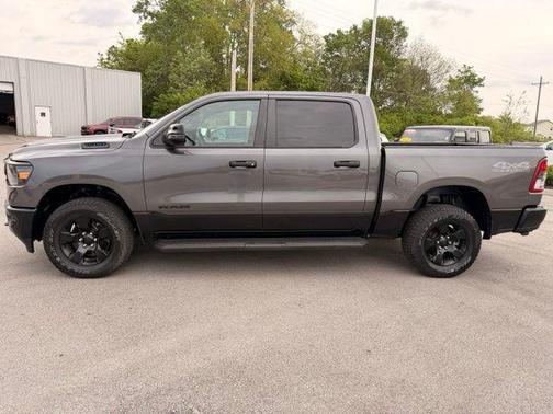 Granite Crystal Metallic Clearcoat 2023 RAM 1500 Big Horn/Lone Star