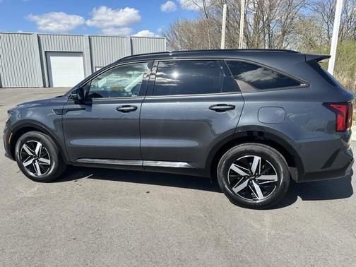 2022 Kia Sorento S