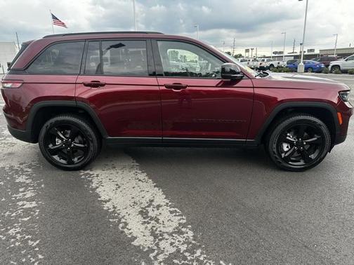 2025 Jeep Grand Cherokee Limited X