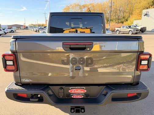 2026 Jeep Gladiator Willys