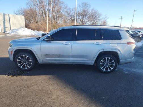 2022 Jeep Grand Cherokee L Overland
