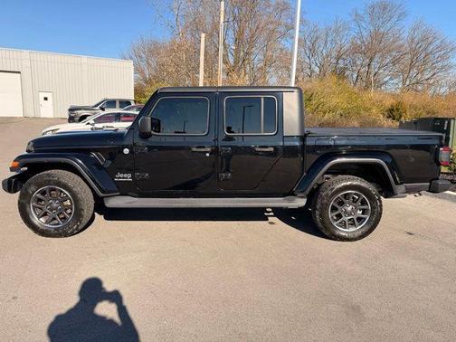 2020 Jeep Gladiator Overland