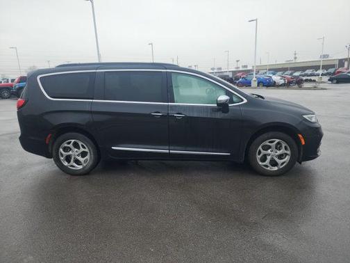 2022 Chrysler Pacifica Limited