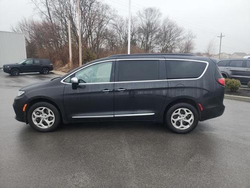 2022 Chrysler Pacifica Limited