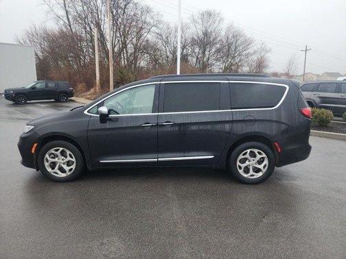 2022 Chrysler Pacifica Limited
