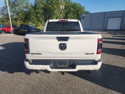 Bright White Clearcoat 2023 RAM 1500 Big Horn/Lone Star