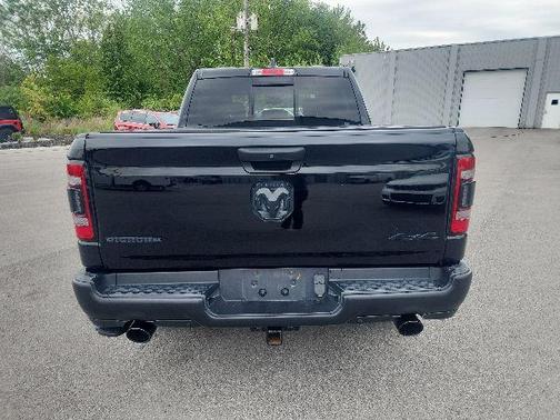 Diamond Black Crystal Pearlcoat 2020 RAM 1500 Big Horn/Lone Star