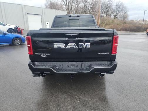 2025 RAM 1500 ST