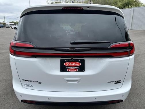 2026 Chrysler Pacifica Limited