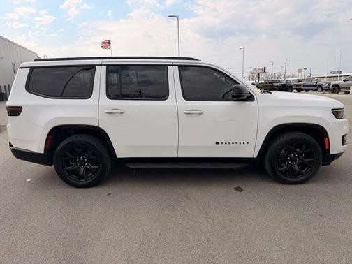 Bright White Clearcoat 2023 Jeep Wagoneer Series II