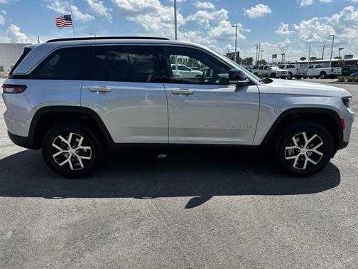 2025 Jeep Grand Cherokee Limited X