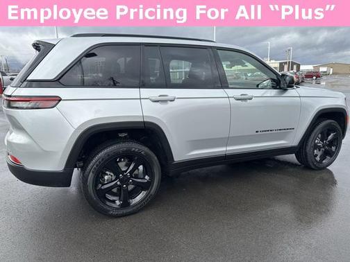 2025 Jeep Grand Cherokee Altitude