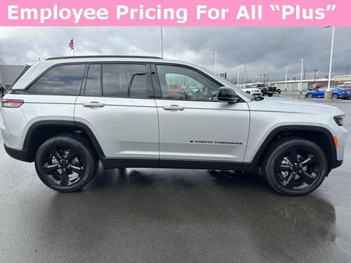 2025 Jeep Grand Cherokee Altitude