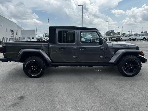 2021 Jeep Gladiator Willys