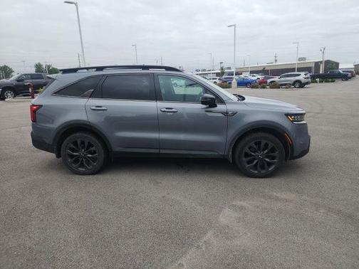 Everlasting Silver 2021 Kia Sorento SX