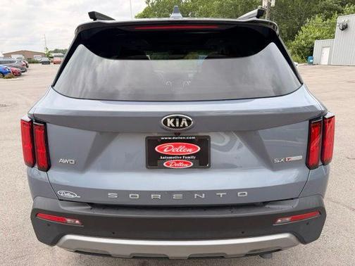 Everlasting Silver 2021 Kia Sorento SX