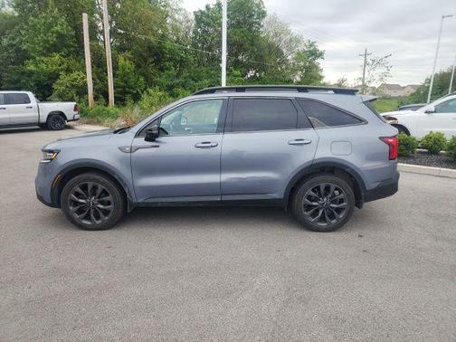 Everlasting Silver 2021 Kia Sorento SX